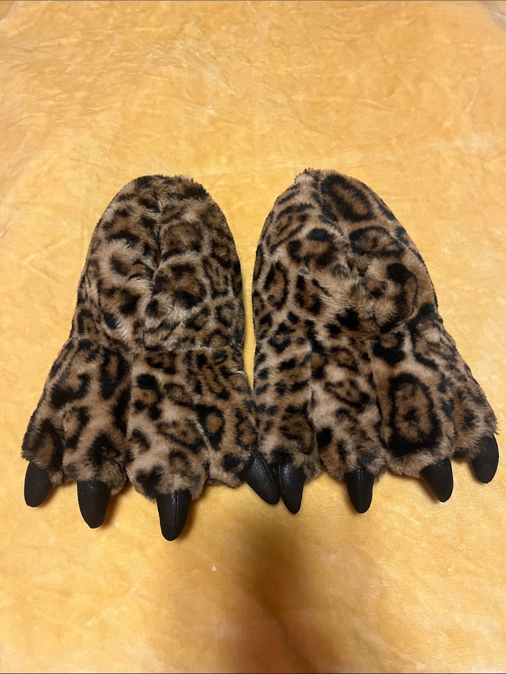 Leopard Print Faux Fur Claw Mittens - Brown